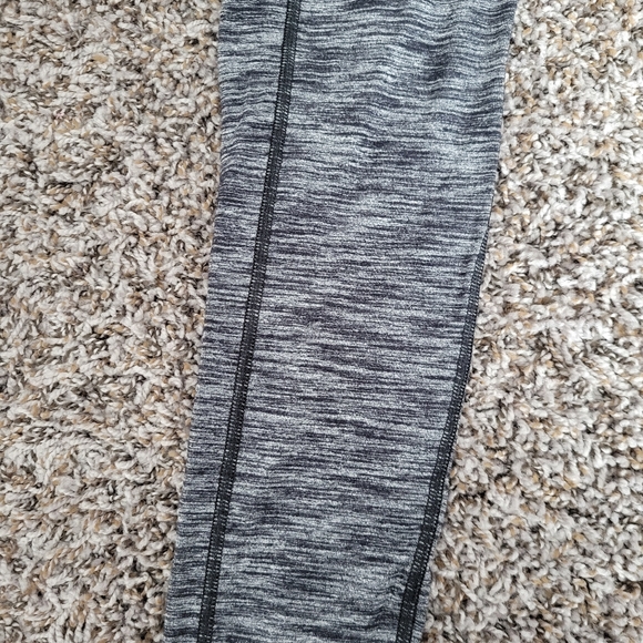 Victoria's Secret sport Knockout leggings - Picture 3 of 5